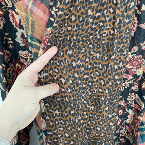 Soft Surroundings Icons Mixed Print Button Up Tunic - Picture 6 of 7